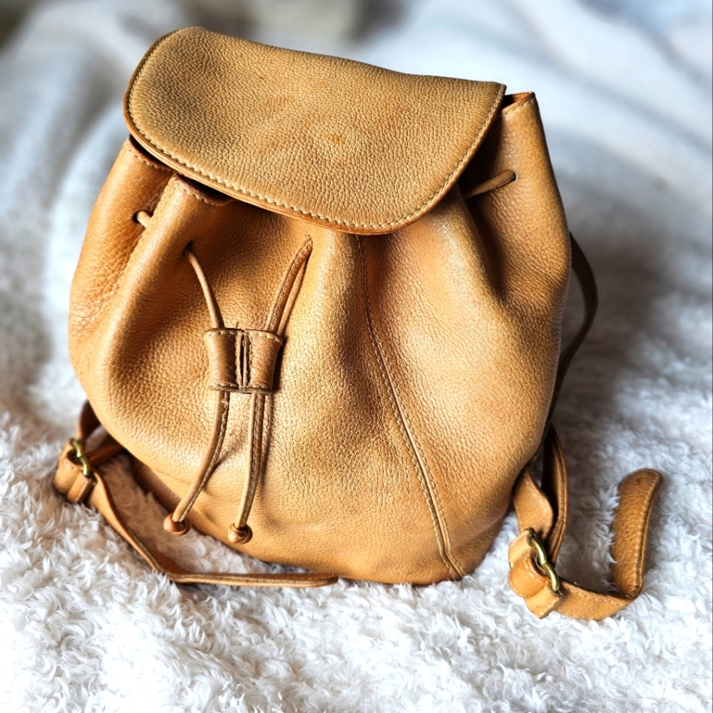 Coach Sonoma backpack 4911 medium tan drawstring closure